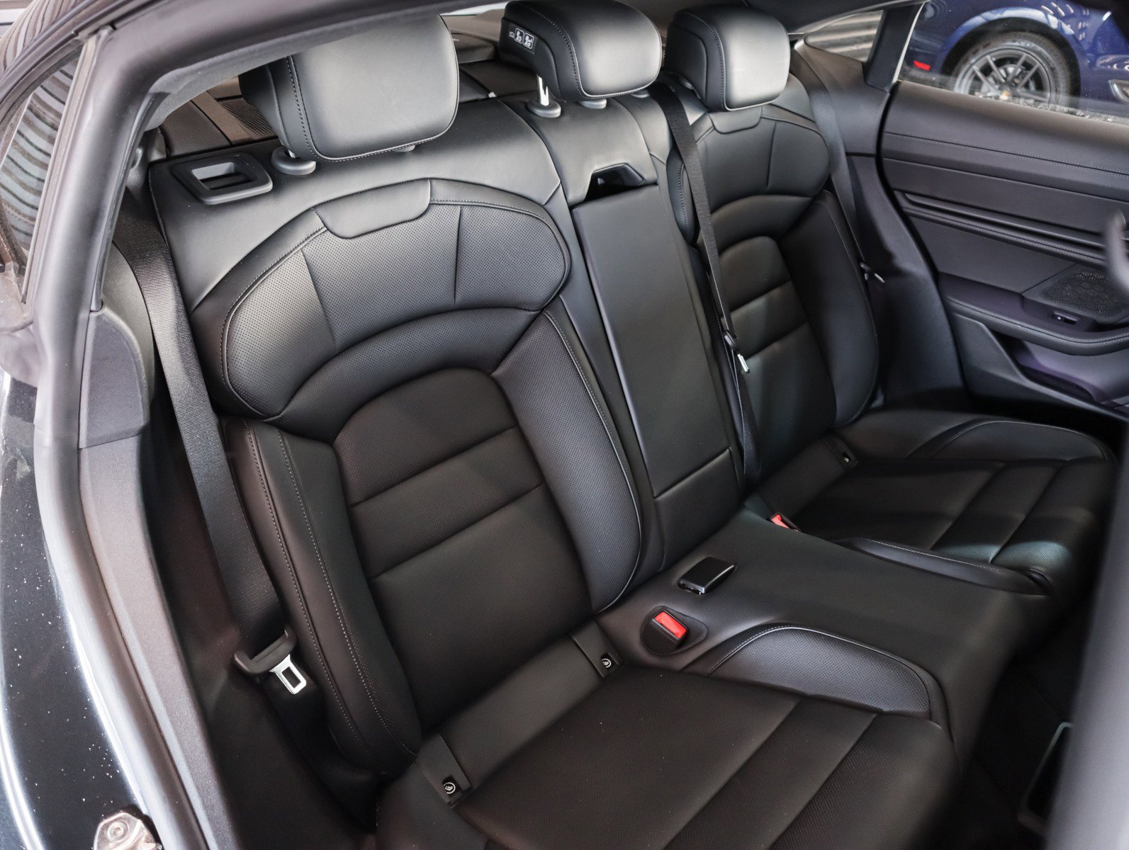 Certified 2024 Porsche Taycan image 6