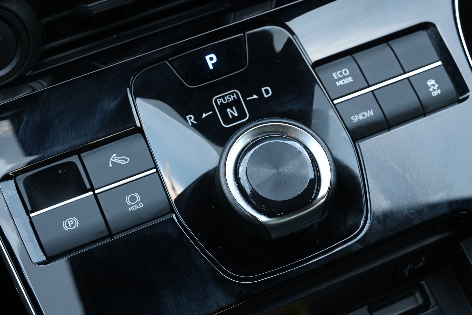 Used 2024 Toyota bZ4X XLE w/ Weather Package image 26