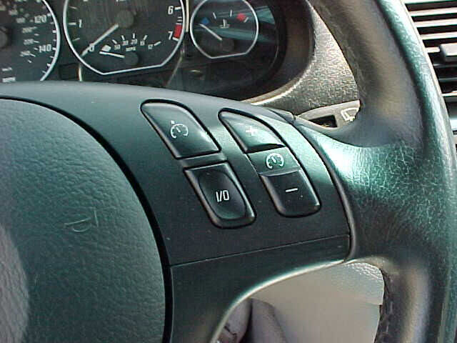 Used 2004 BMW 330Ci image 40