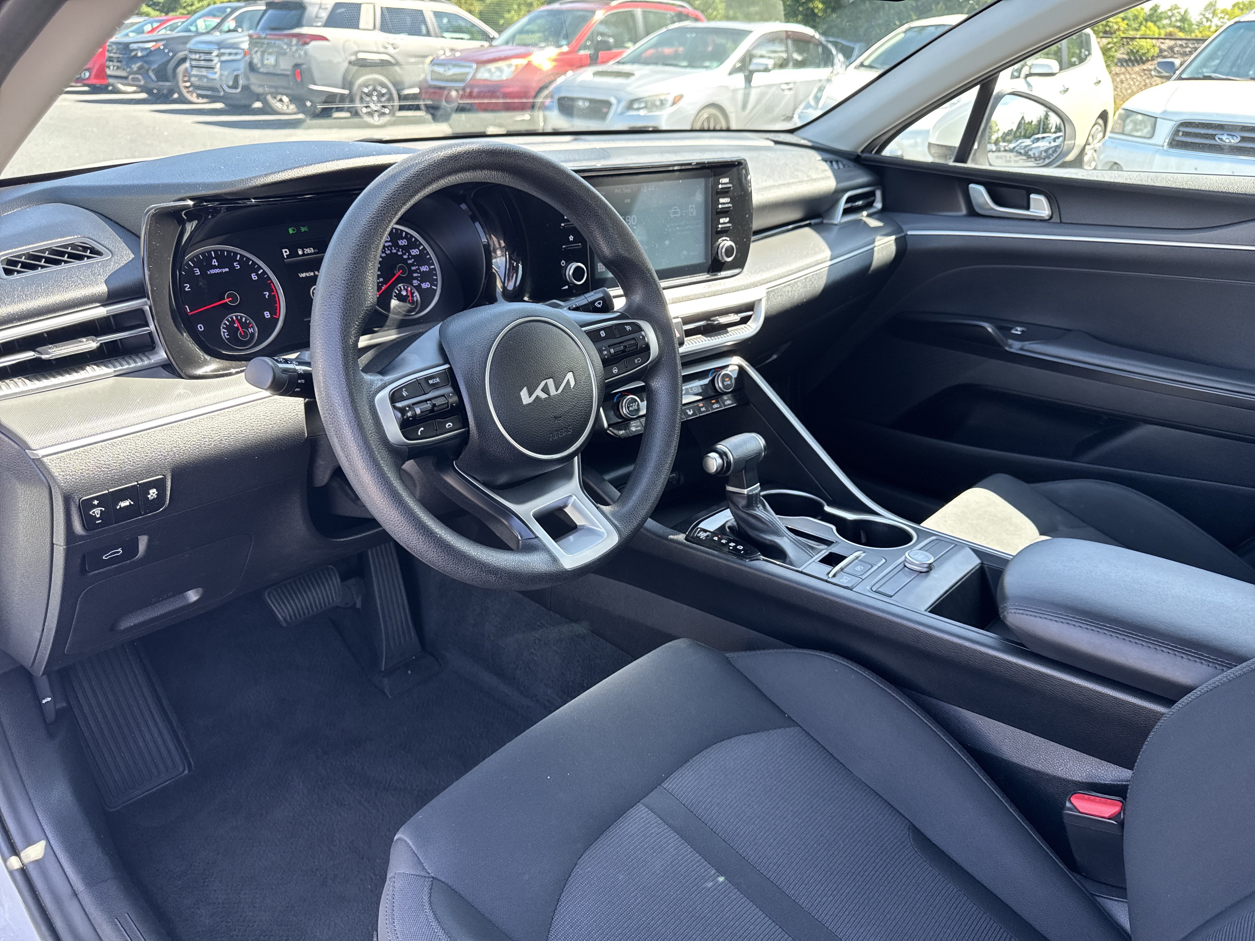 Used 2023 Kia K5 LXS FWD image 4