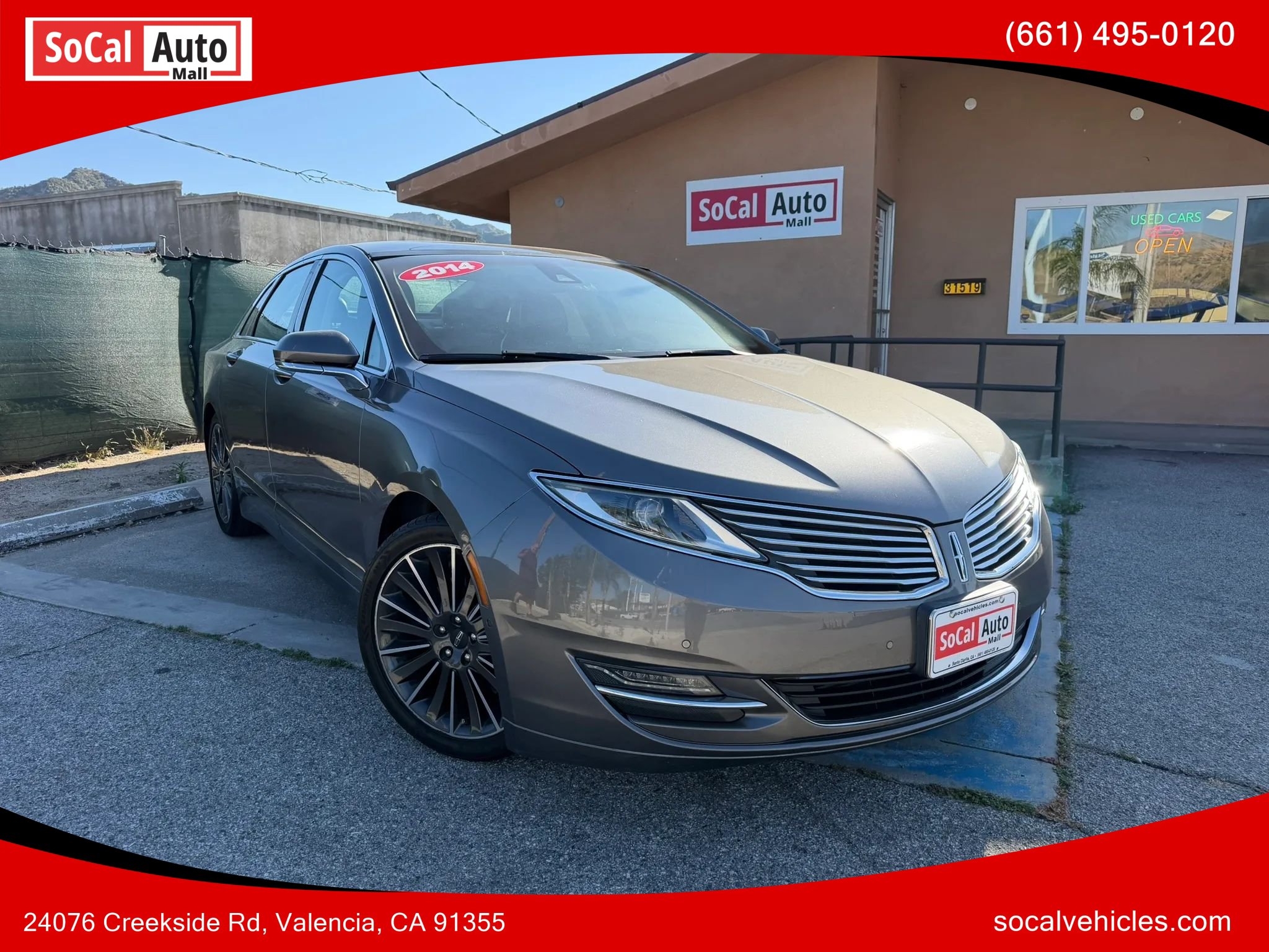 Used 2014 Lincoln MKZ FWD image 1