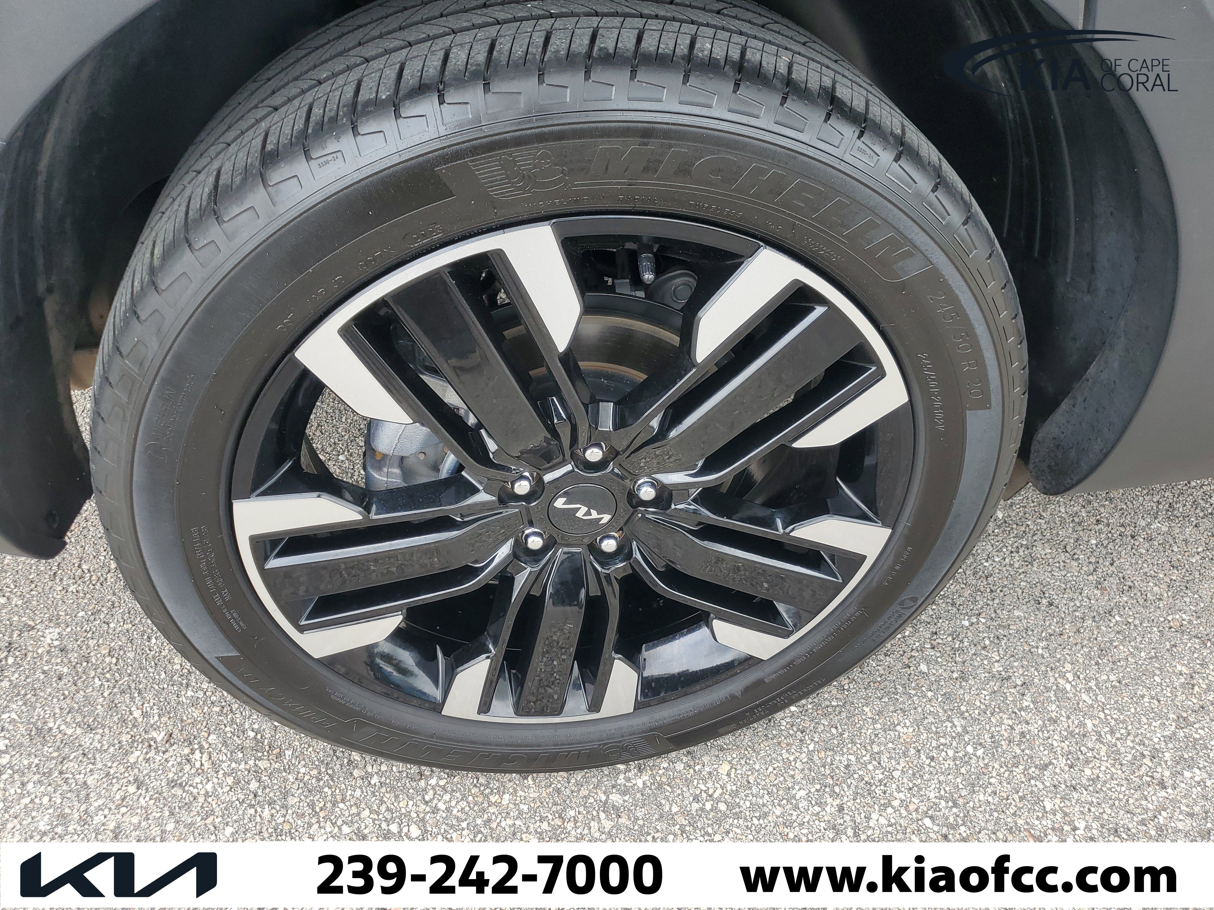 Certified 2024 Kia Telluride SX Prestige AWD/4WD image 6