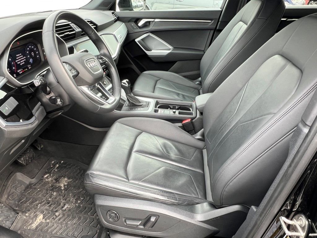 Used 2021 Audi Q3 2.0T Premium w/ Convenience Package image 3