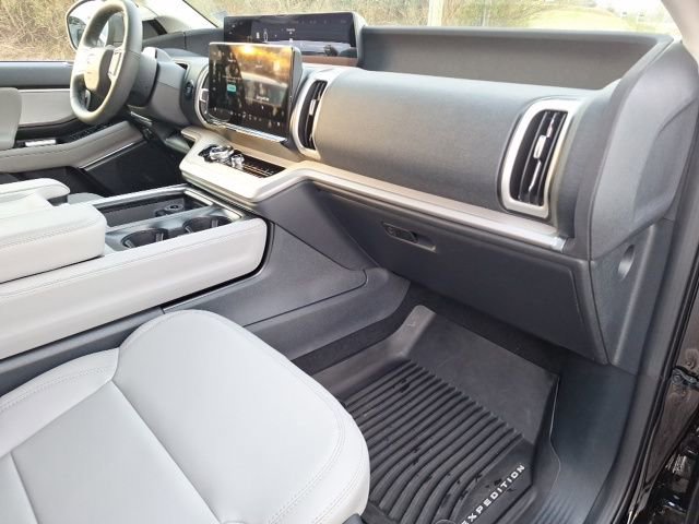 New 2026 Ford Expedition Max Active AWD/4WD image 26