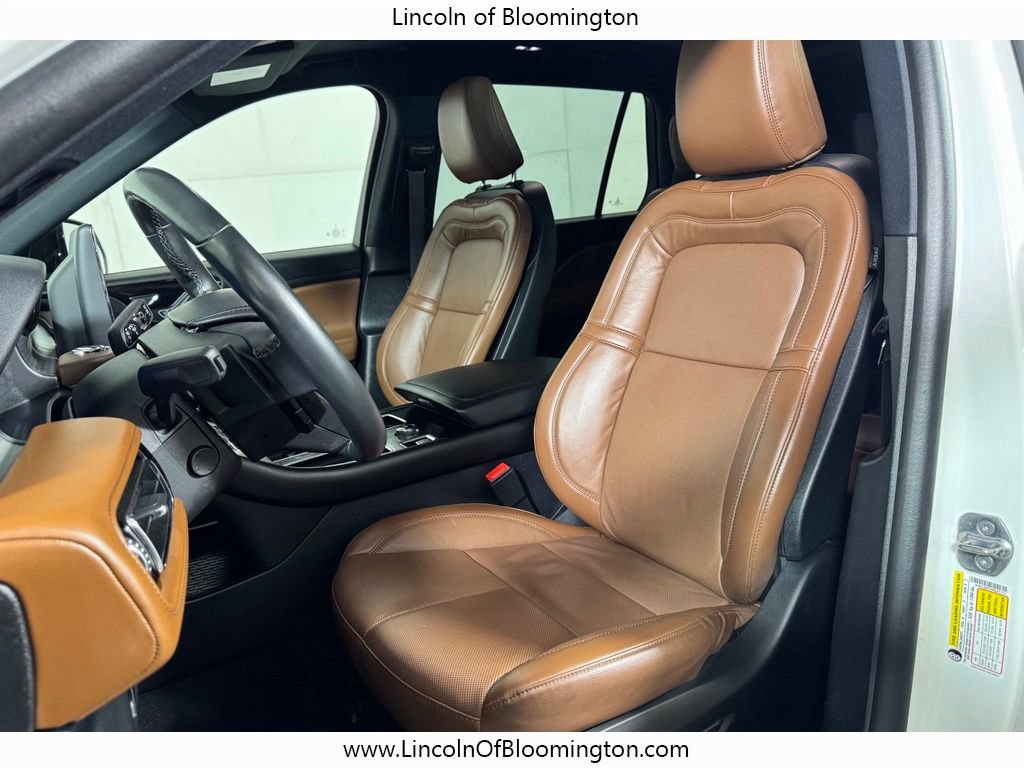 Used 2023 Lincoln Aviator Grand Touring w/ Elements Package Plus AWD/4WD image 19