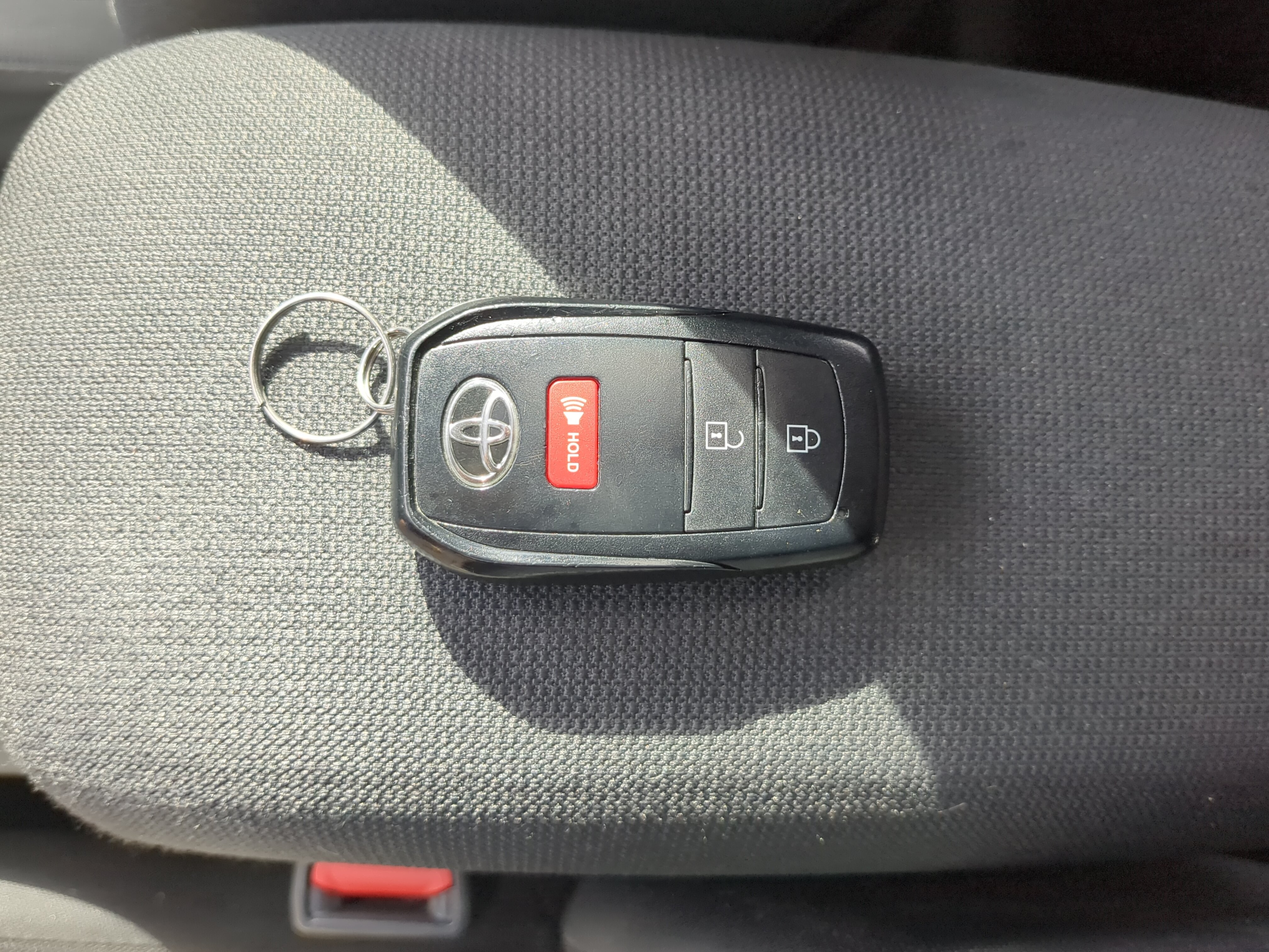 Used 2024 Toyota Corolla Cross LE FWD image 27