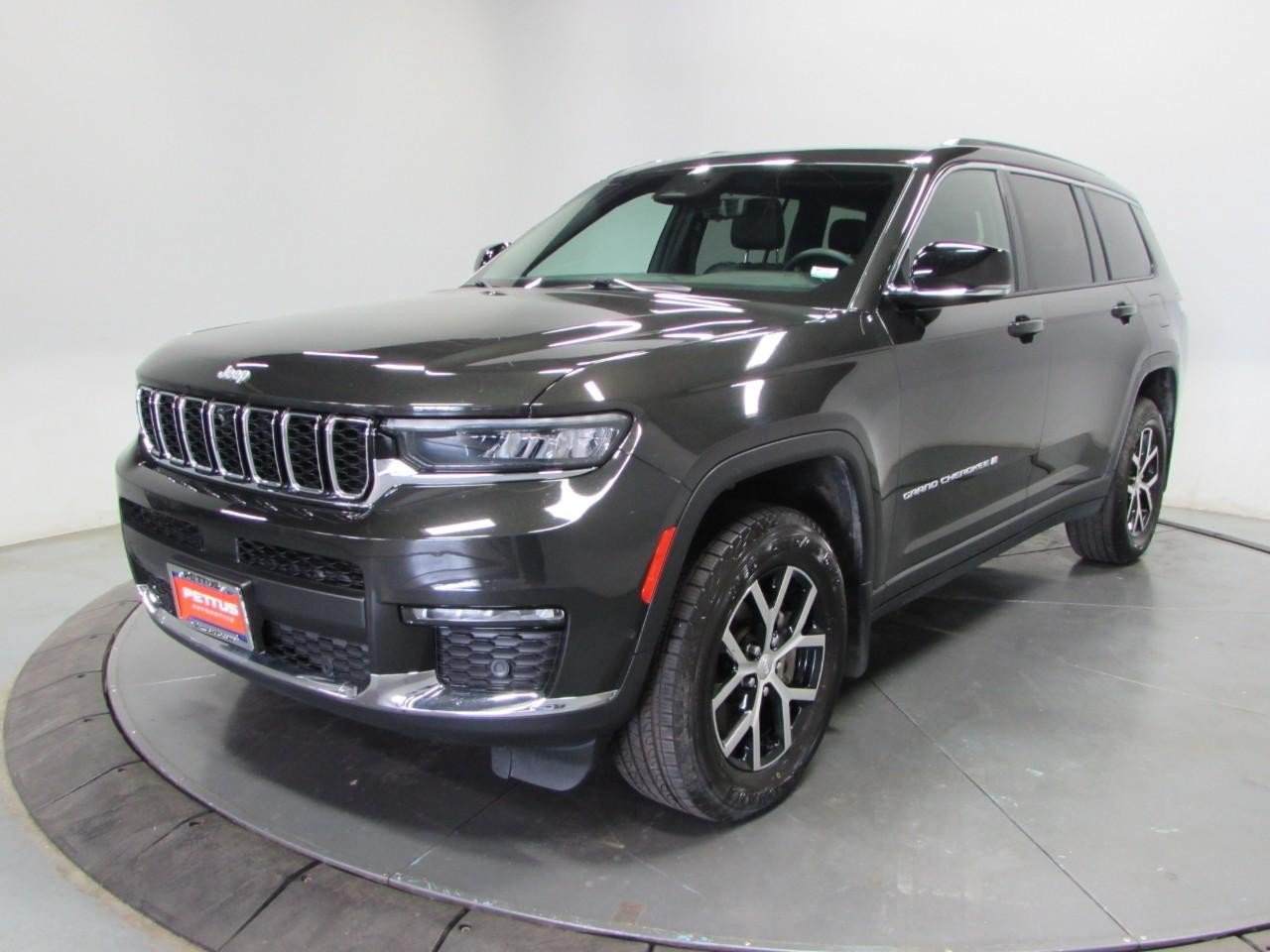 Used 2024 Jeep Grand Cherokee L Limited w/ Luxury Tech Group II AWD/4WD image 3