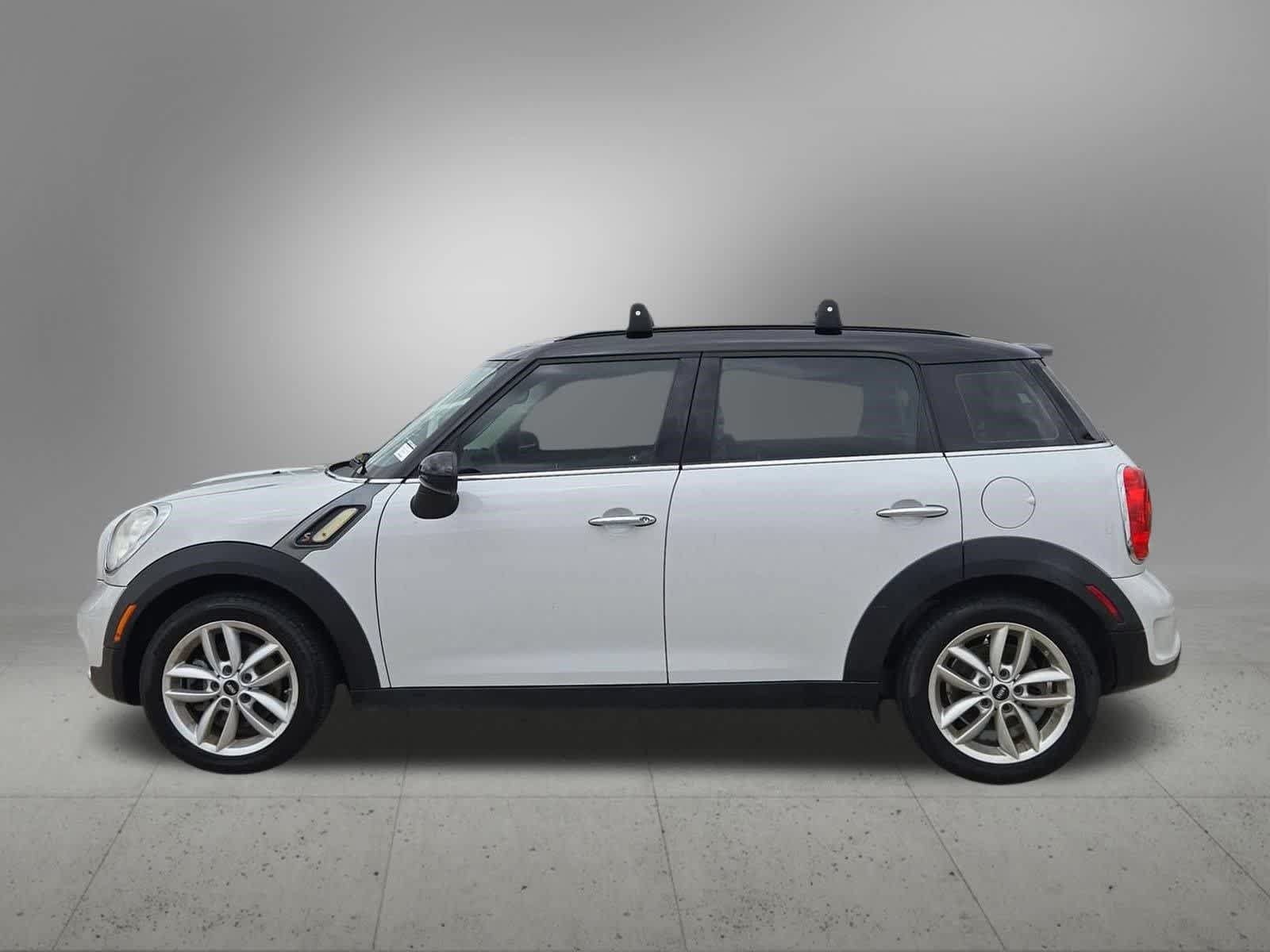 Used 2014 MINI Cooper Countryman S FWD image 3