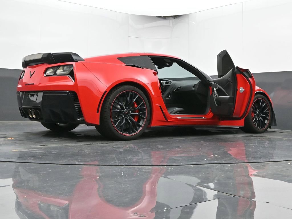 Used 2017 Chevrolet Corvette Z06 w/ Z07 Performance Package image 69