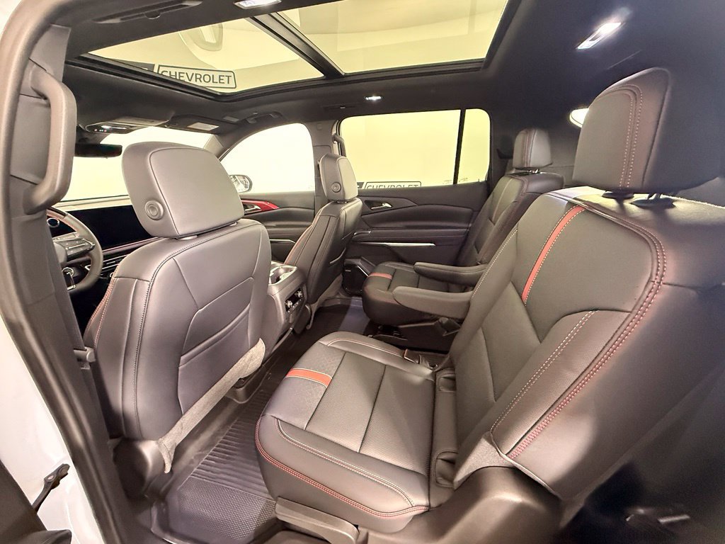 New 2026 Chevrolet Traverse RS w/ LPO, Floor Liner Package AWD/4WD image 21