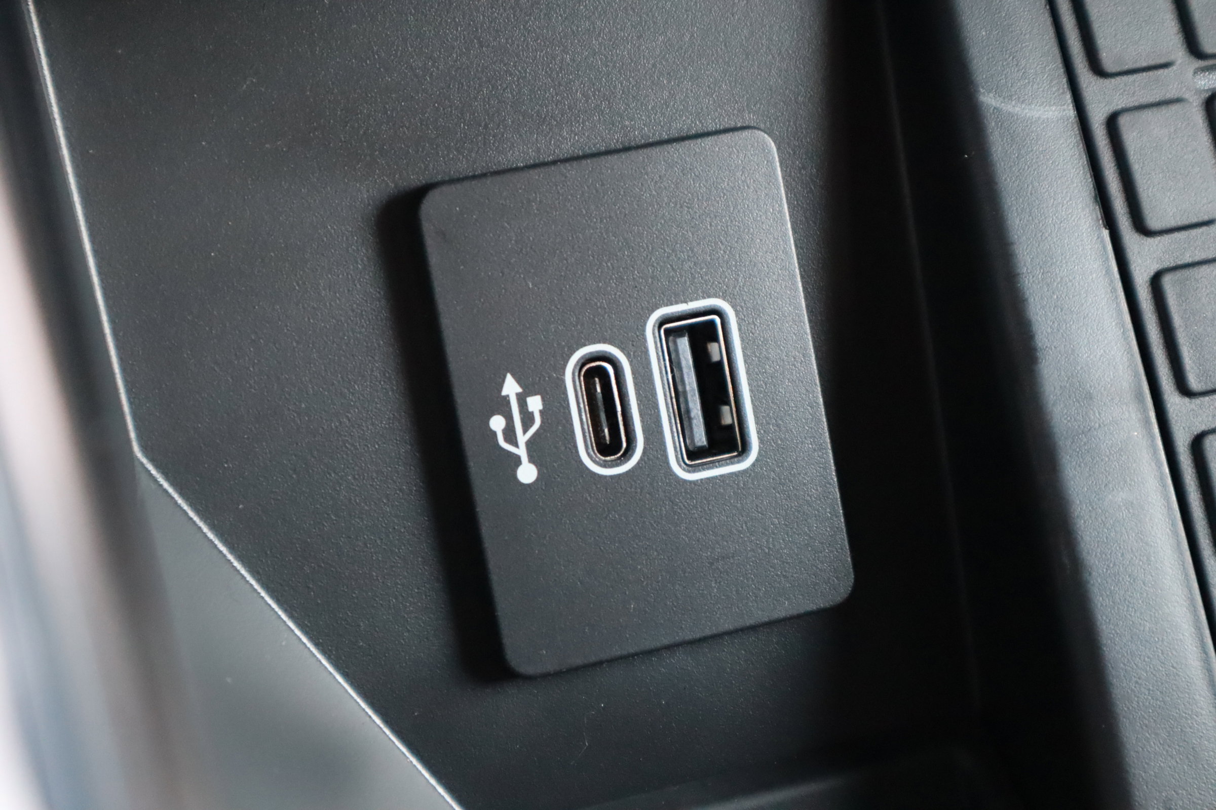 New 2025 Ford F150 Lariat w/ Equipment Group 502A High image 30