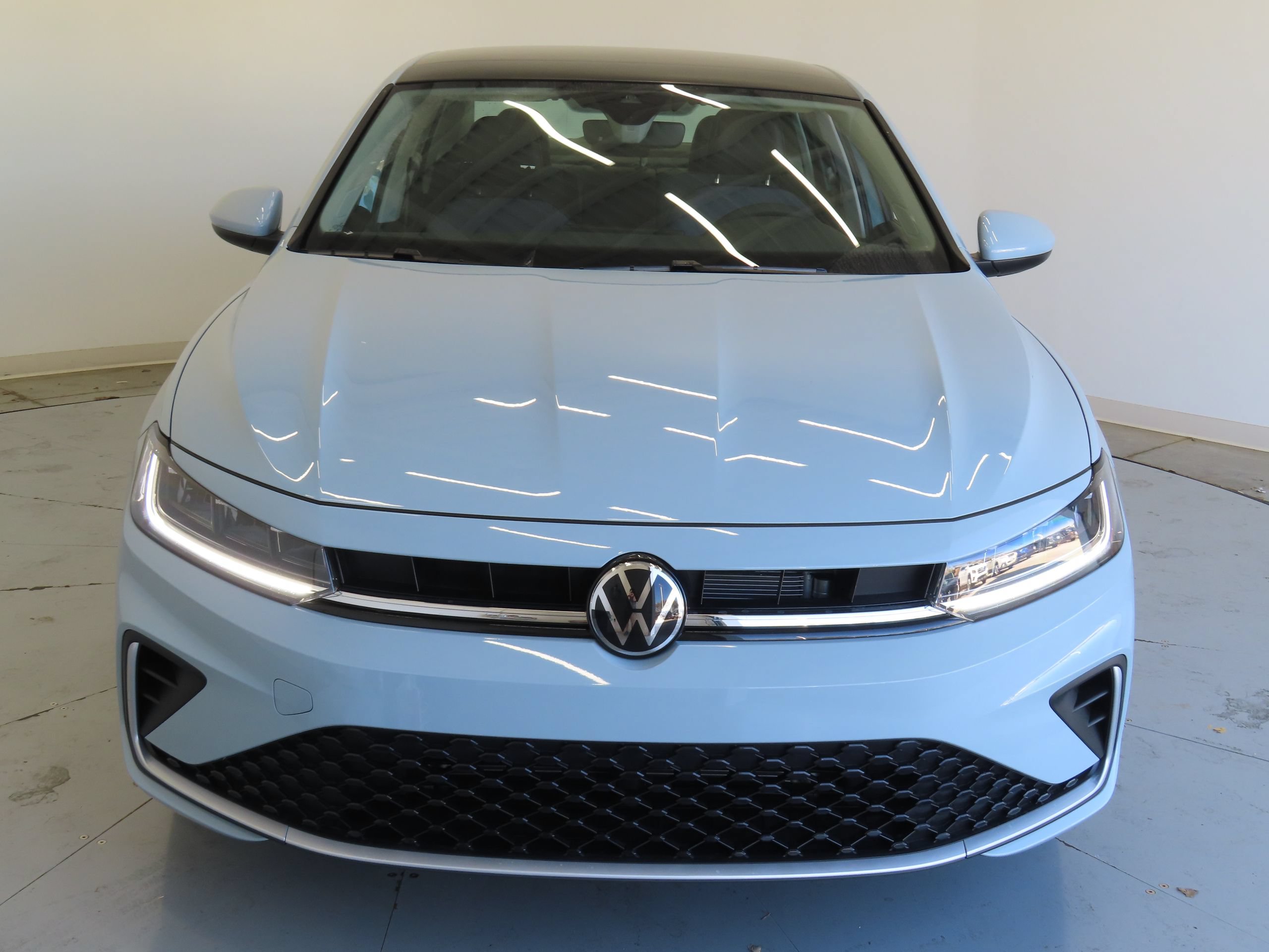 New 2026 Volkswagen Jetta SE FWD image 9