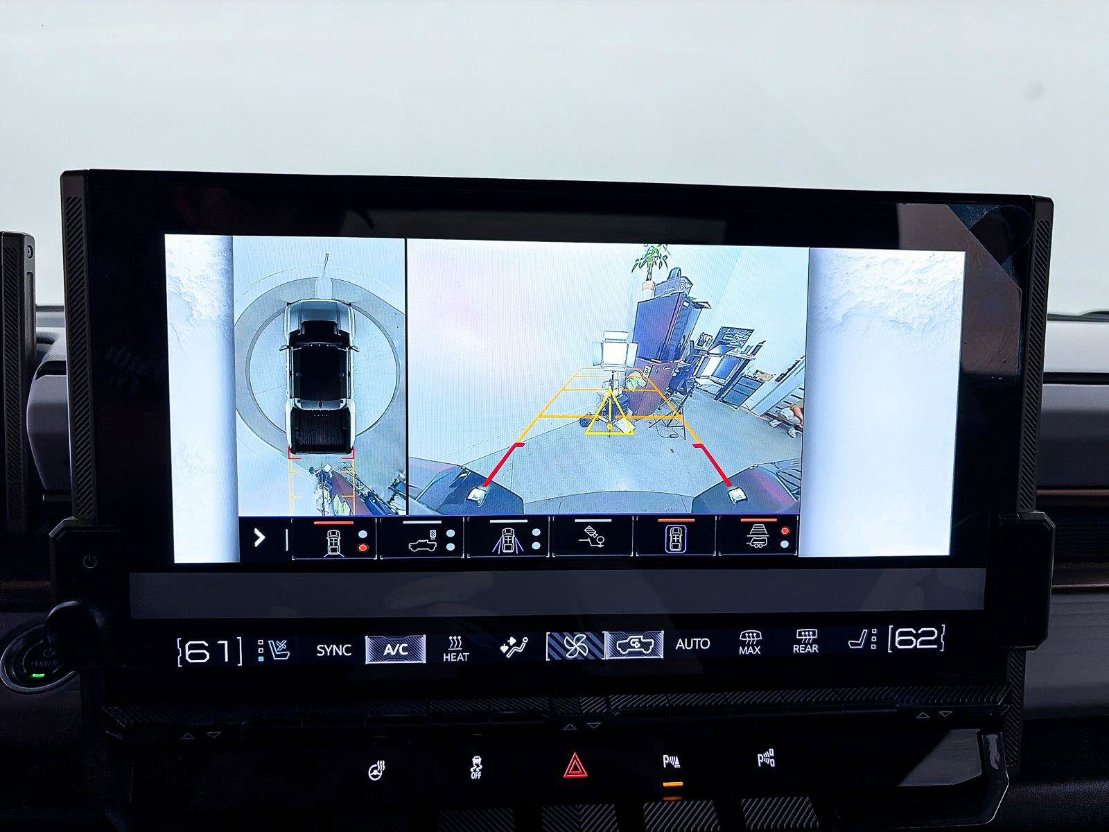 Used 2025 GMC Hummer EV 3X AWD/4WD image 7