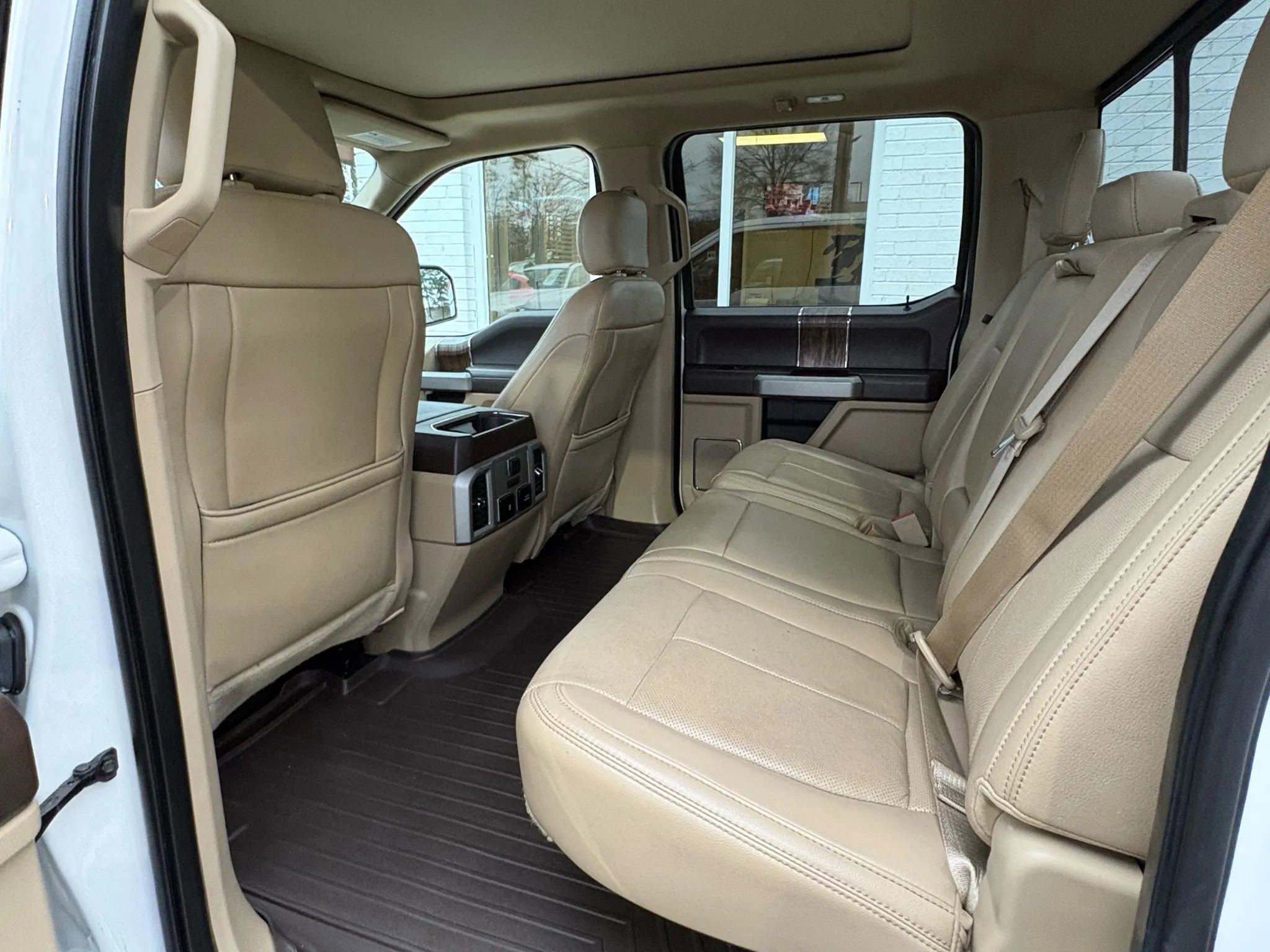 Used 2018 Ford F150 Lariat w/ Equipment Group 502A Luxury image 23