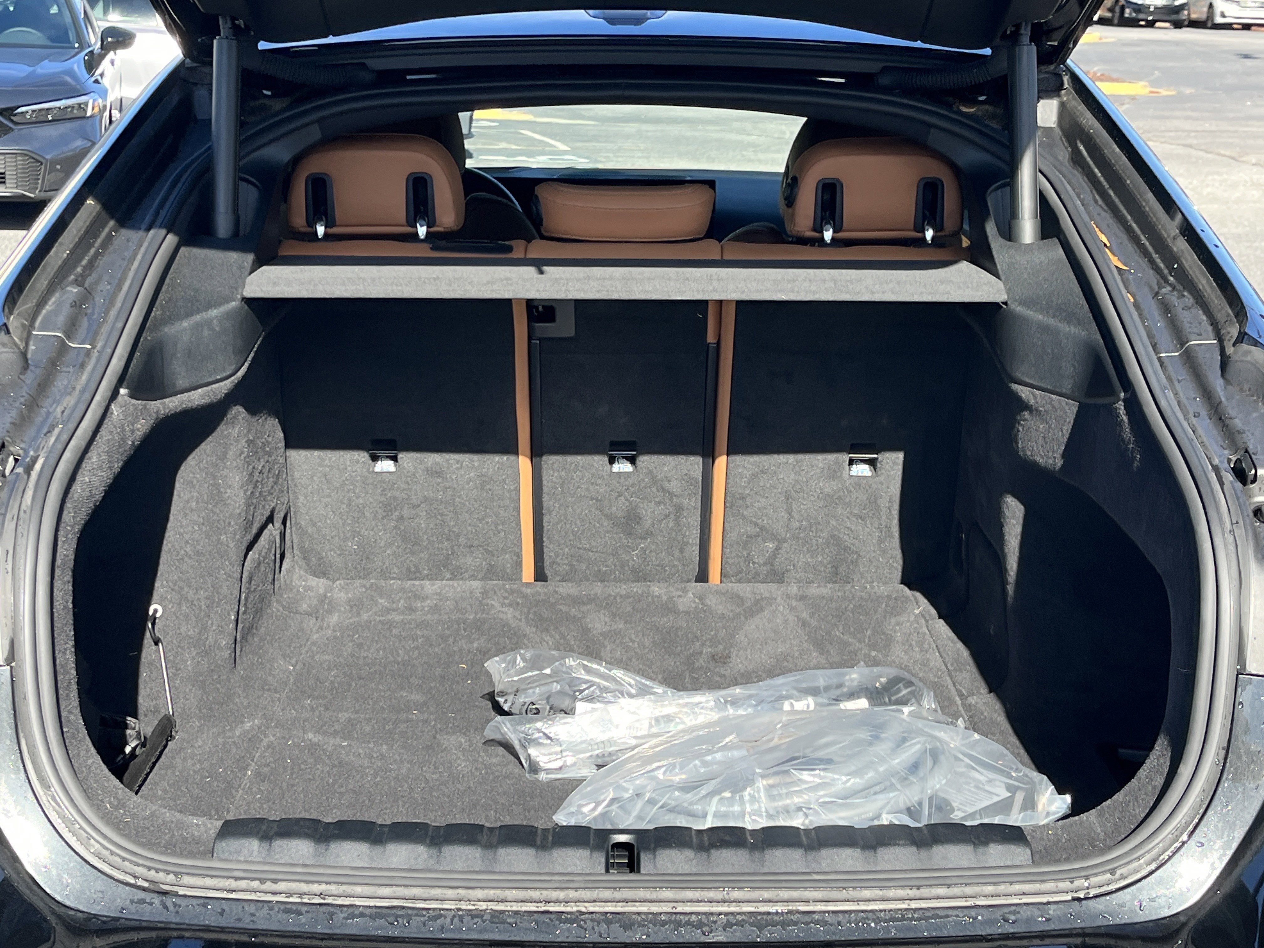 Used 2023 BMW i4 eDrive40 w/ M Sport Package image 28