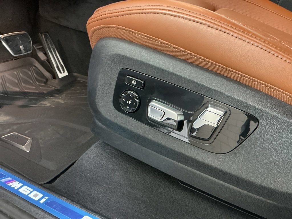 Certified 2026 BMW X7 M60i w/ Executive Package AWD/4WD image 20