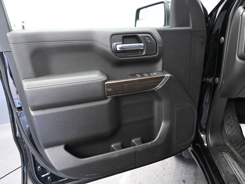 Used 2022 Chevrolet Silverado 1500 RST image 19