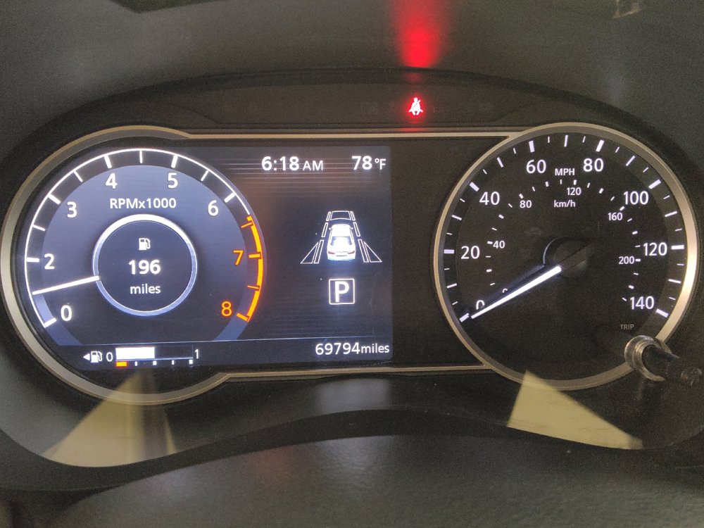 Used 2020 Nissan Versa SV FWD image 23