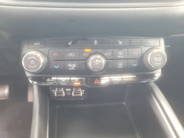 Used 2024 Dodge Durango SXT AWD/4WD image 27