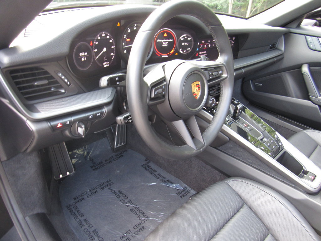 Certified 2022 Porsche 911 Cabriolet image 4
