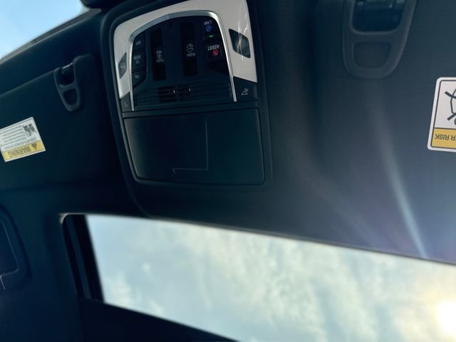 New 2025 Acura RDX SH-AWD image 33