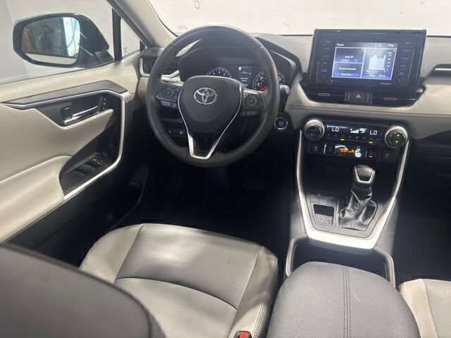 Used 2022 Toyota RAV4 XLE Premium FWD image 21