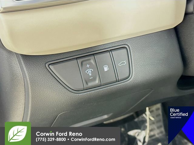 Used 2023 Genesis G70 2.0T w/ Sport Prestige Package image 13