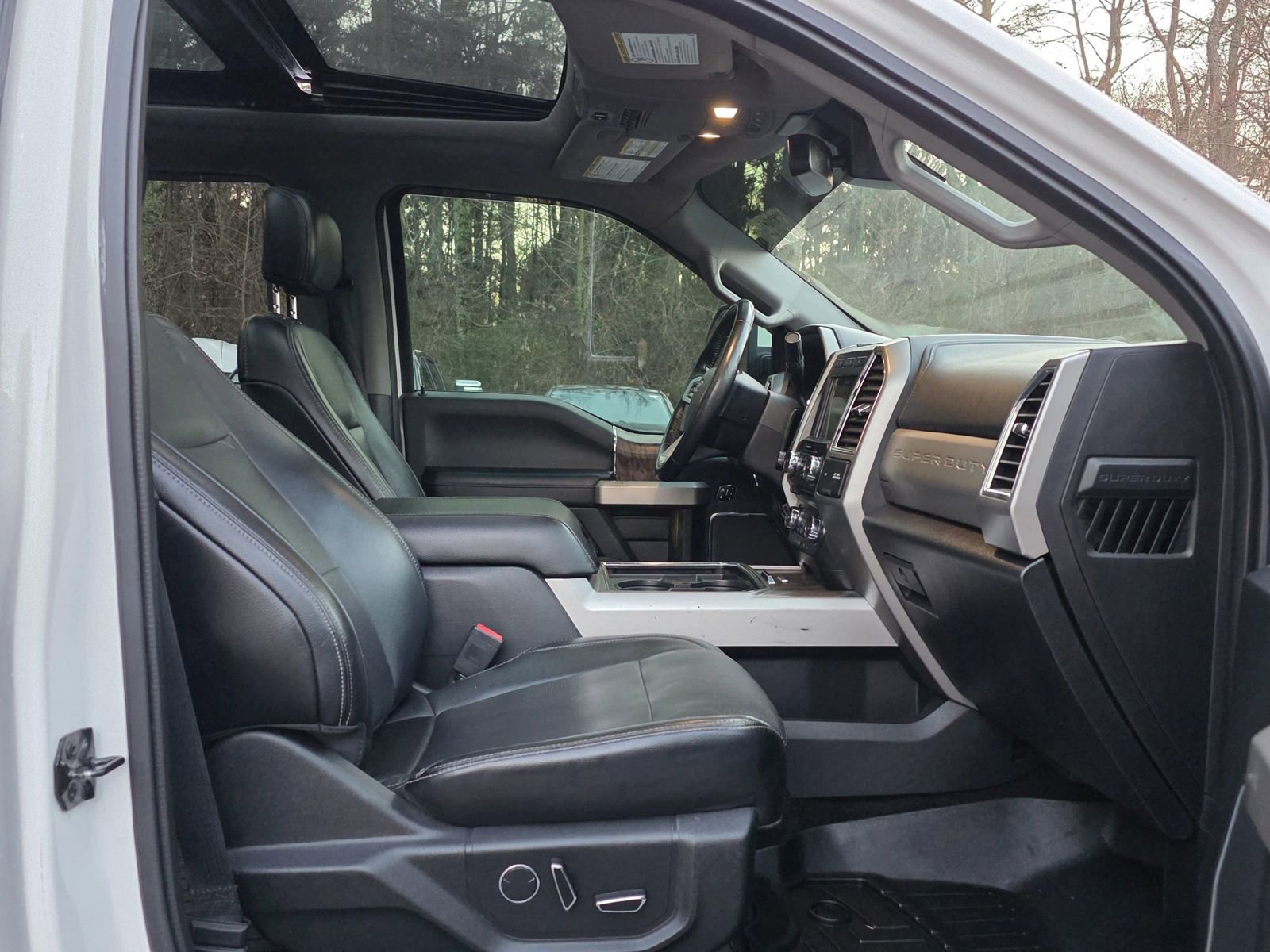 Used 2018 Ford F250 Lariat w/ Lariat Ultimate Package image 34