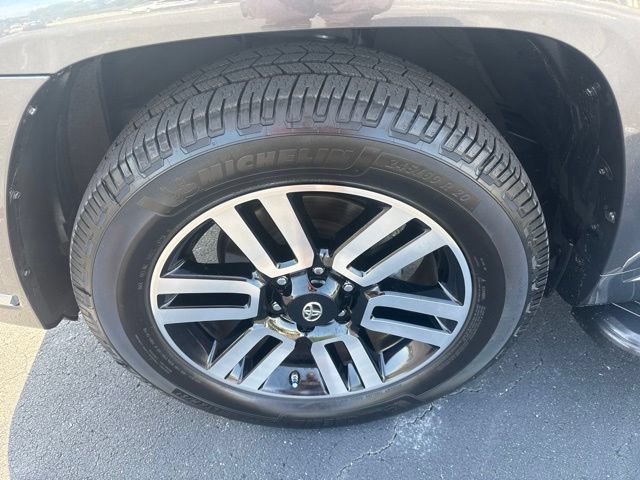 Used 2020 Toyota 4Runner Limited AWD/4WD image 13