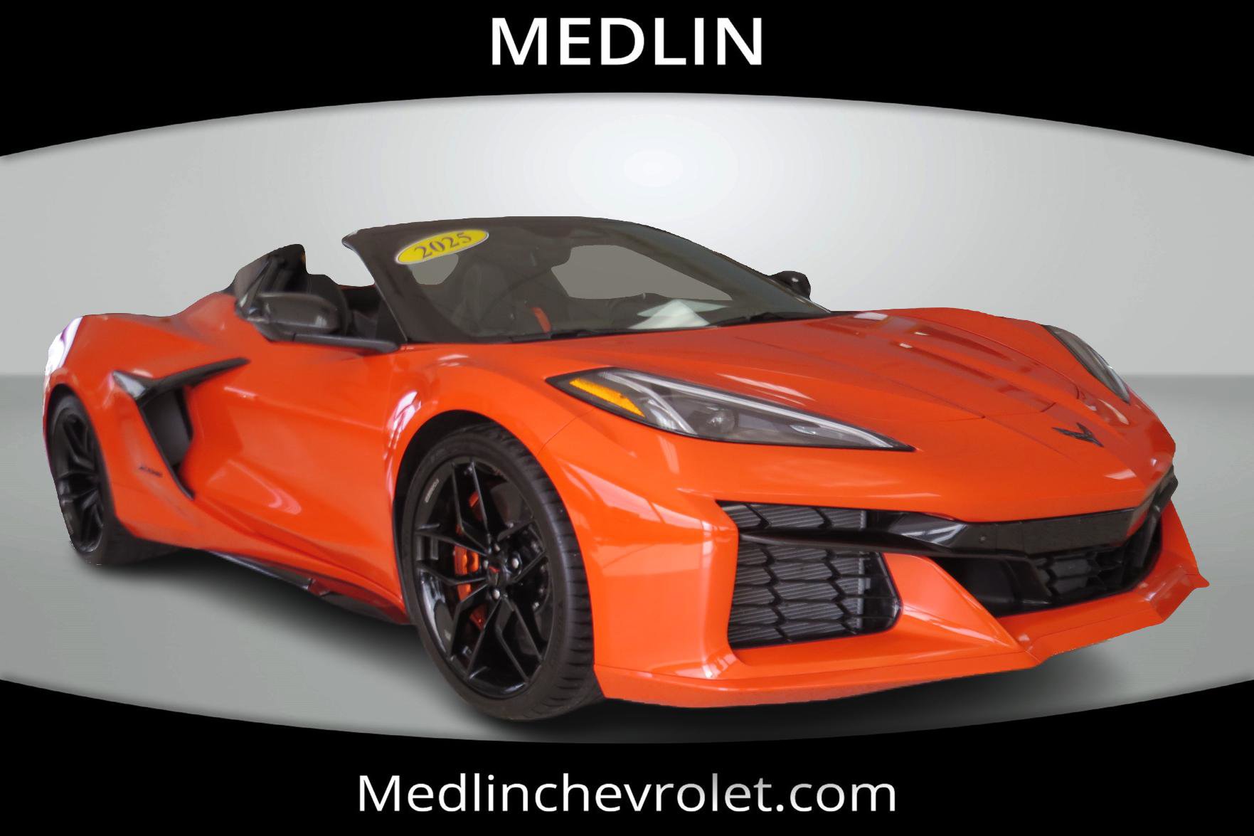 Used 2025 Chevrolet Corvette Z06 w/ Stealth Interior Trim Package RWD image 2