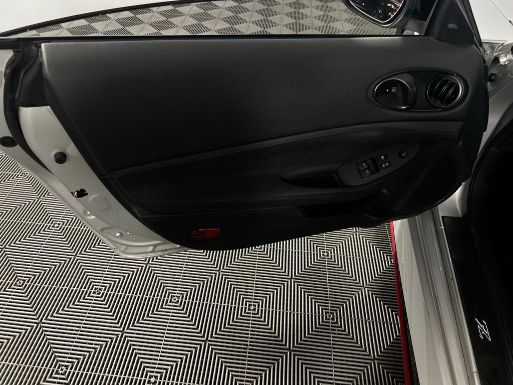 Used 2025 Nissan Z NISMO w/ Floor Mat Package image 29