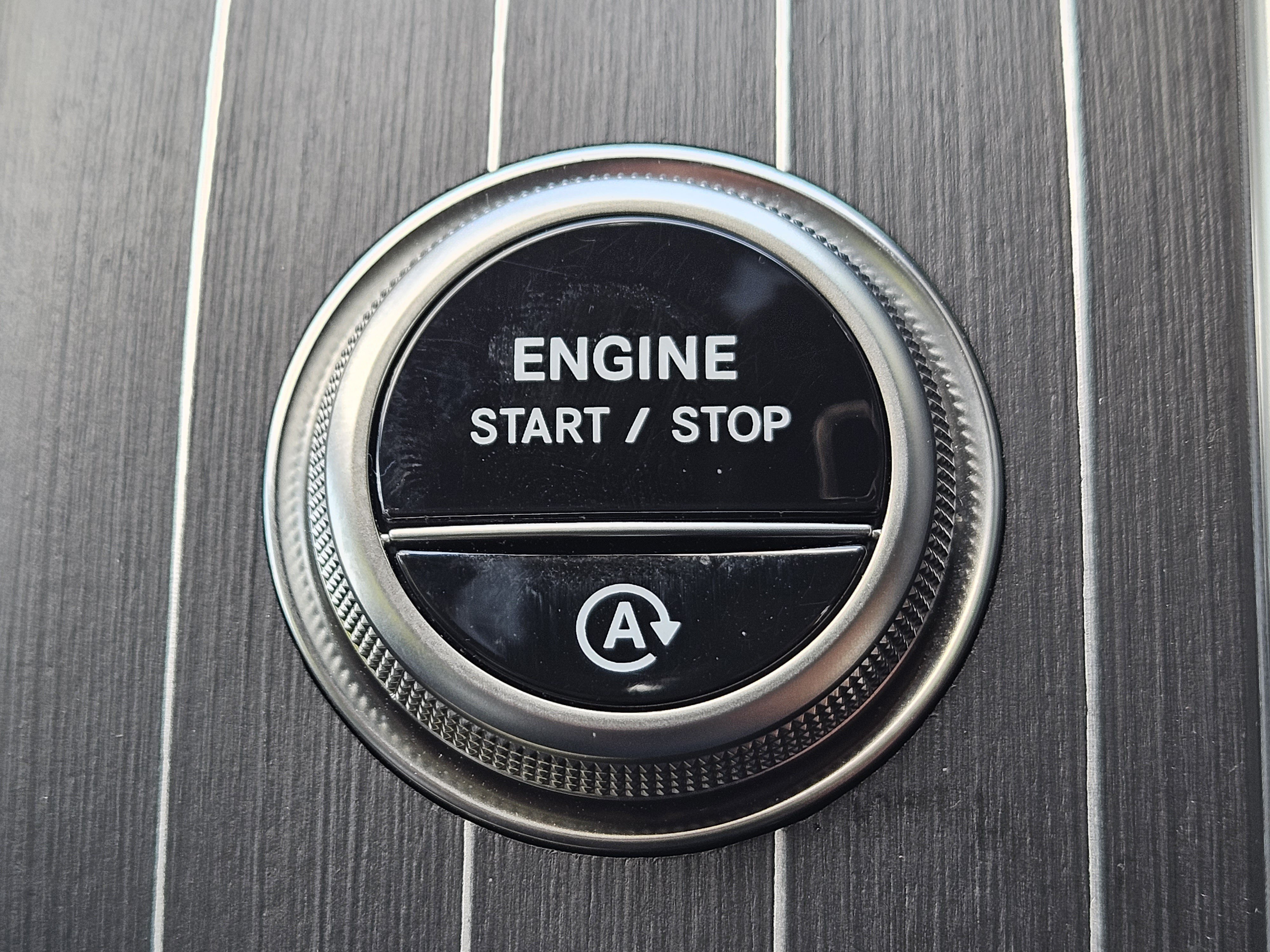 Certified 2025 Mercedes-Benz GLC 300 4MATIC image 31
