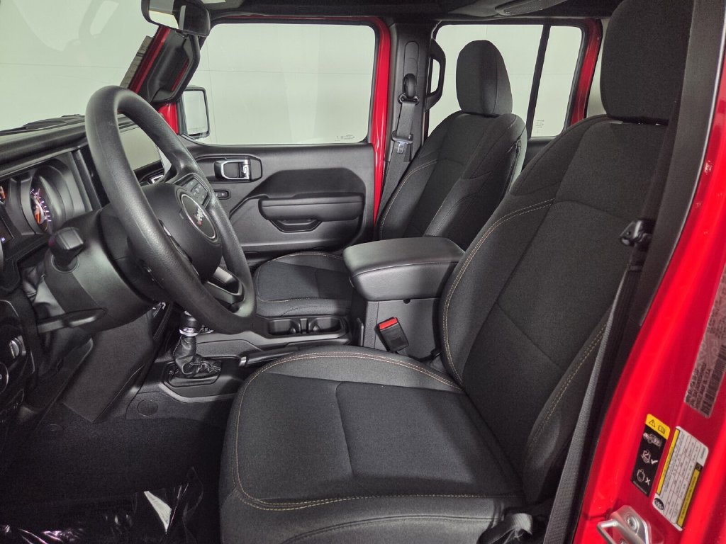 Used 2025 Jeep Wrangler Unlimited Sport AWD/4WD image 43