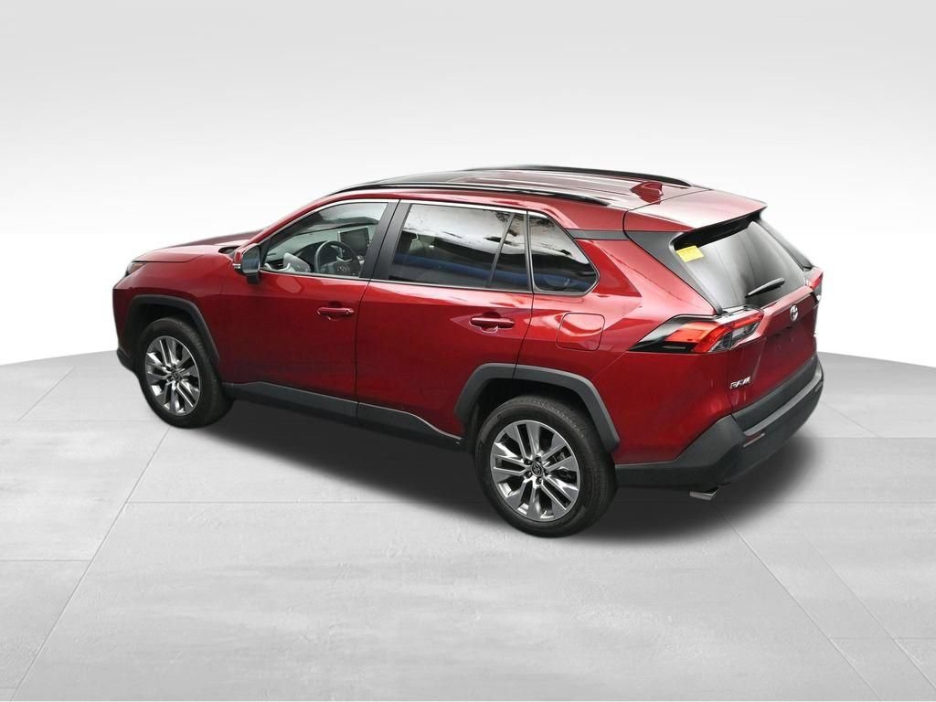 Used 2022 Toyota RAV4 XLE Premium FWD image 20