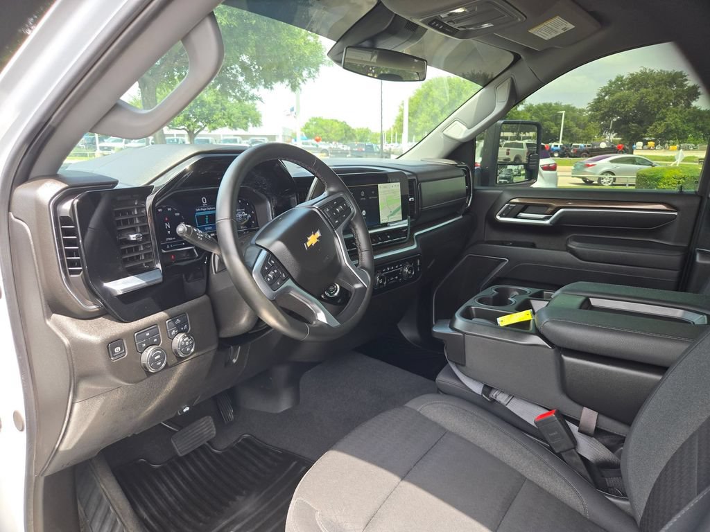 Certified 2025 Chevrolet Silverado 2500 LT w/ Convenience Package AWD/4WD image 11
