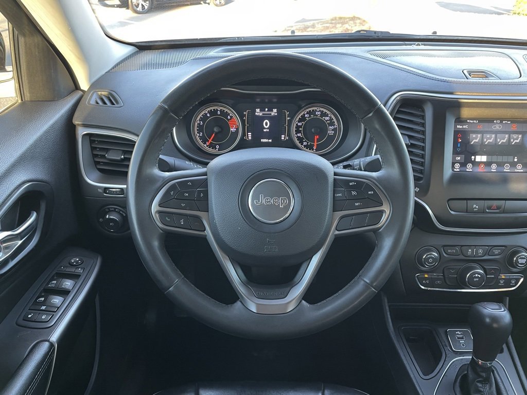 Used 2020 Jeep Cherokee Latitude Plus image 14