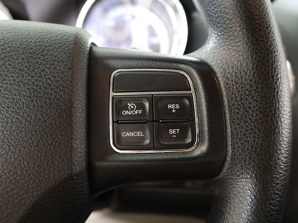 Used 2016 Dodge Grand Caravan American Value Package image 30