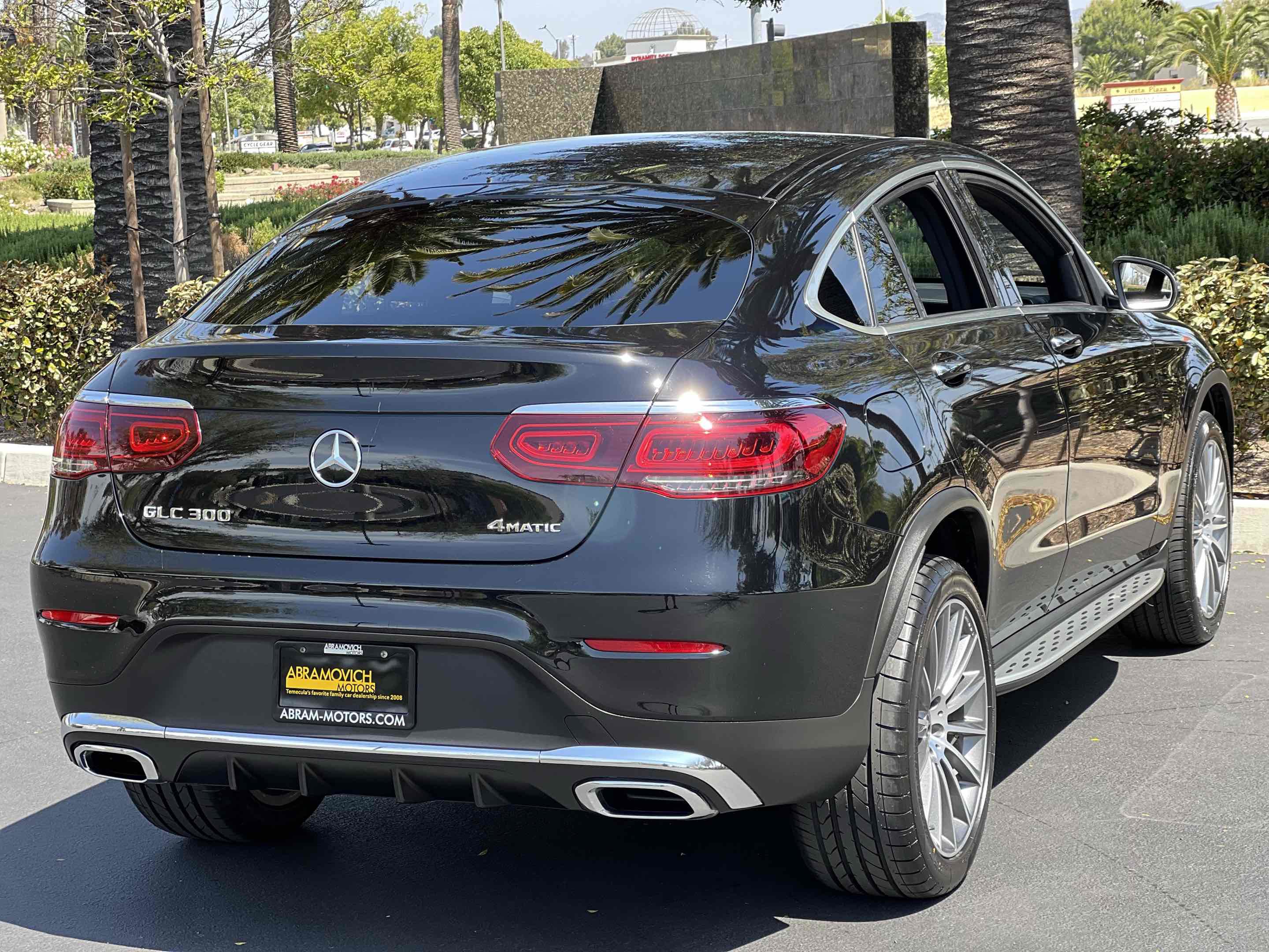 Used 2020 Mercedes-Benz GLC 300 4MATIC Coupe image 19