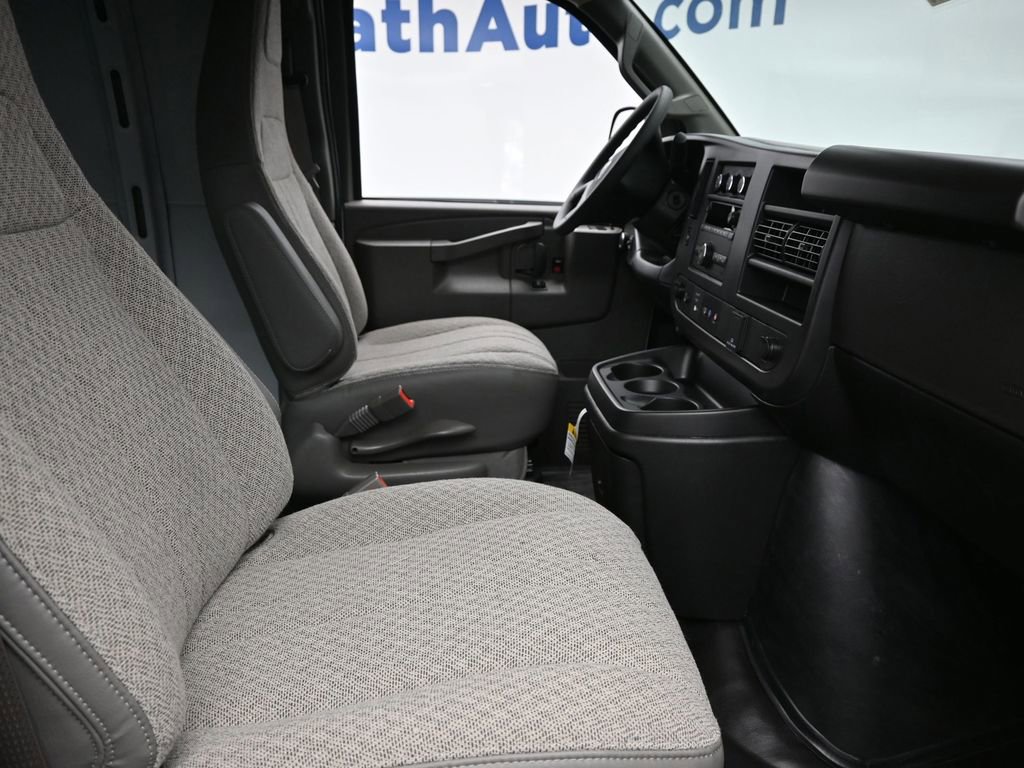 New 2025 Chevrolet Express 2500 w/ Driver Convenience Package image 7