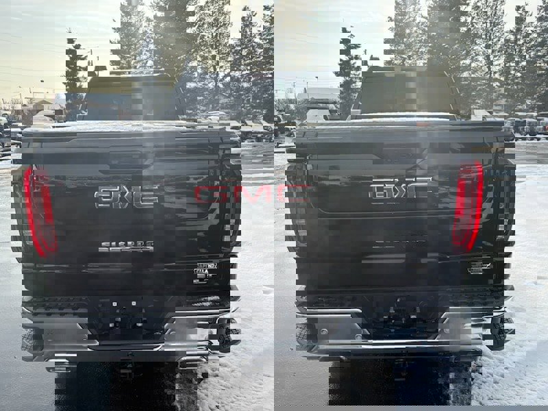Used 2022 GMC Sierra 1500 SLT w/ SLT Premium Plus Package image 5