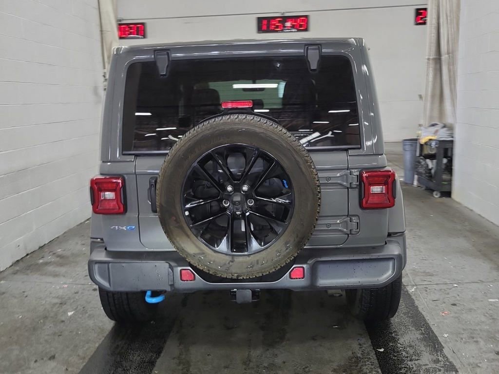 Used 2023 Jeep Wrangler Unlimited Sahara image 4