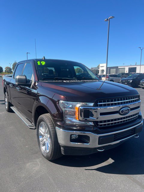 Used 2019 Ford F150 XLT w/ Equipment Group 302A Luxury AWD/4WD image 3
