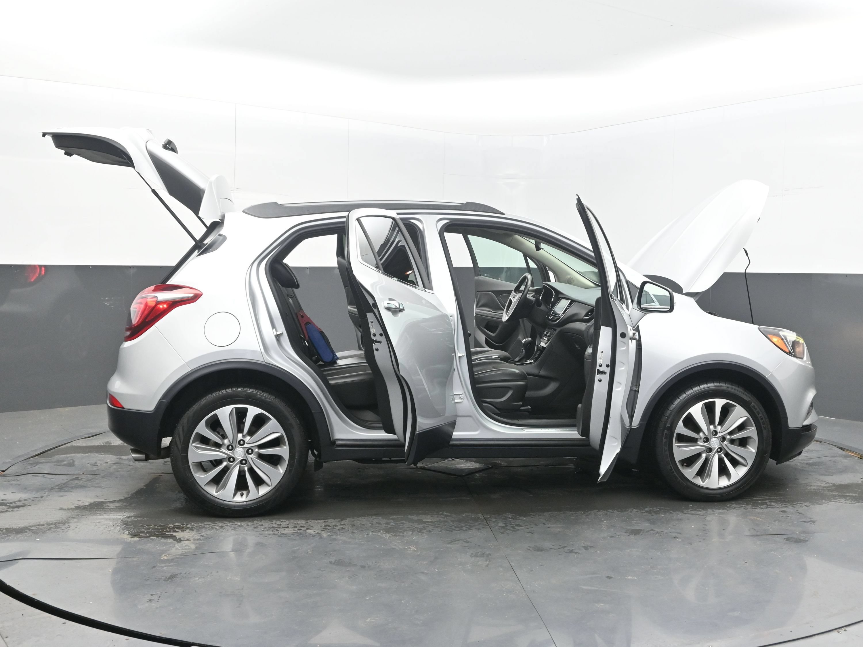 Used 2019 Buick Encore Preferred w/ Safety Package FWD image 41
