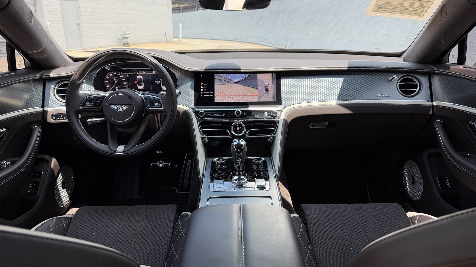 Certified 2024 Bentley Flying Spur W12 AWD/4WD image 4