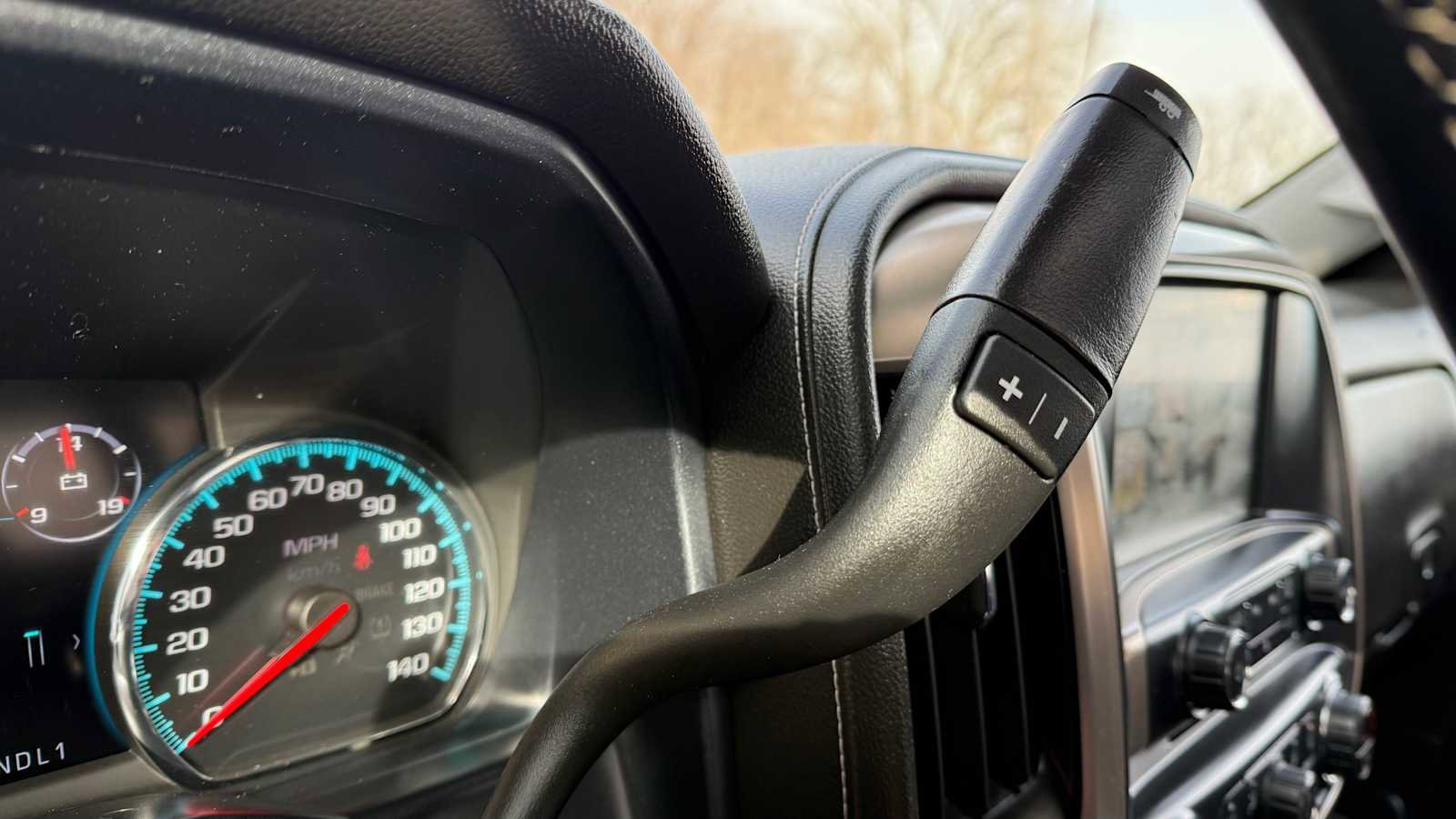 Used 2019 GMC Sierra 2500 Denali w/ Duramax Plus Package AWD/4WD image 18
