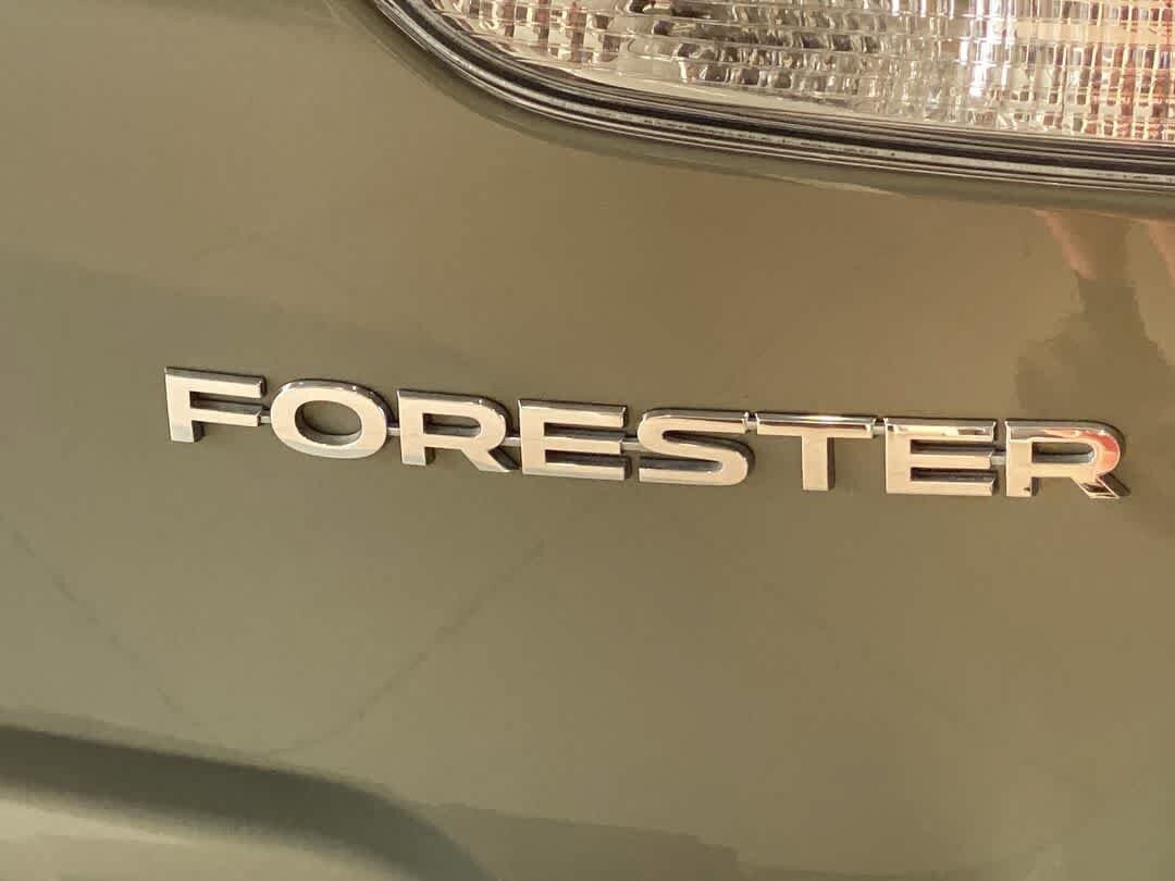 Used 2019 Subaru Forester Limited AWD/4WD image 11