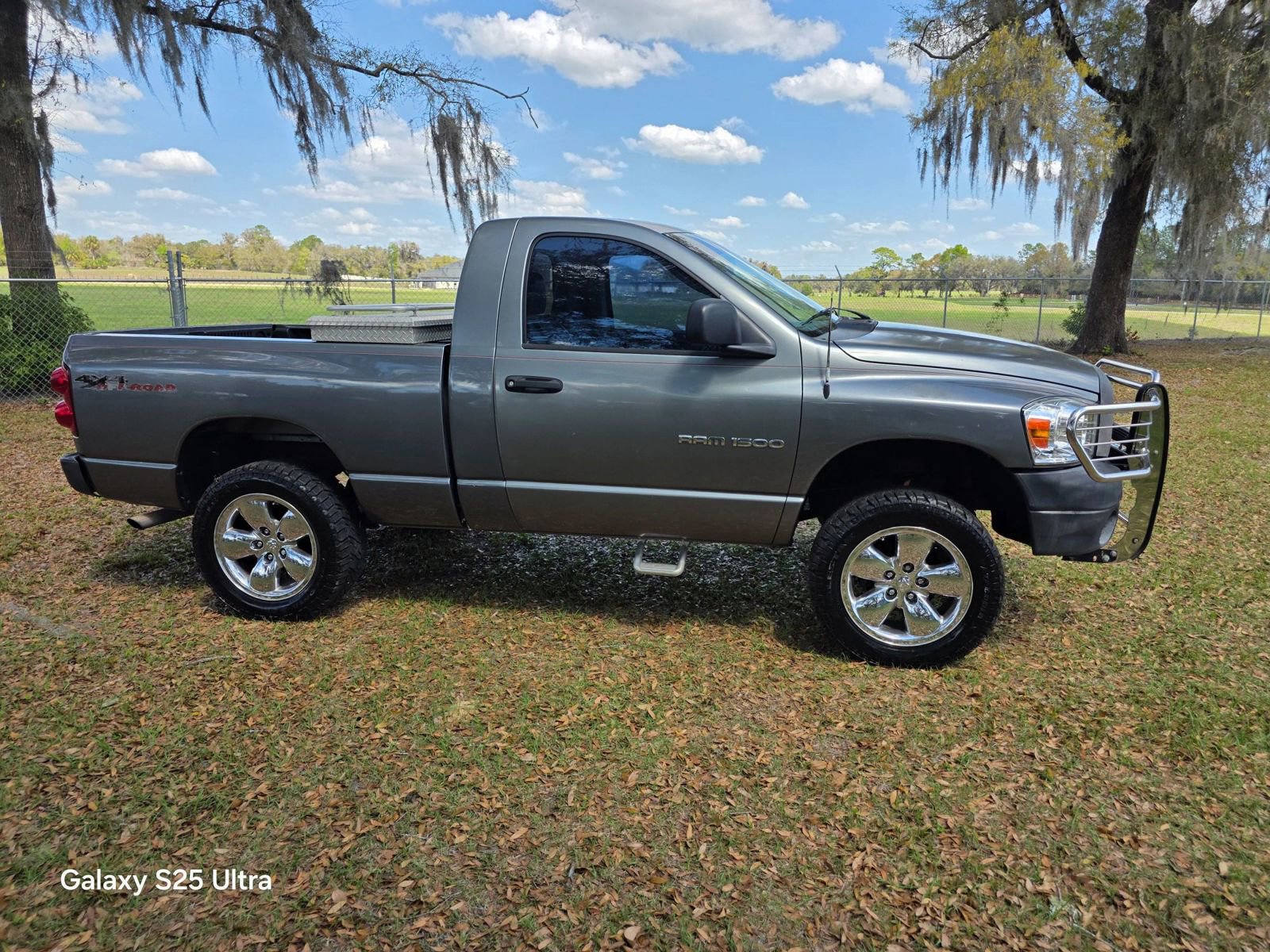 Used 2007 Dodge Ram 1500 Truck ST w/ Trailer Tow Group image 2