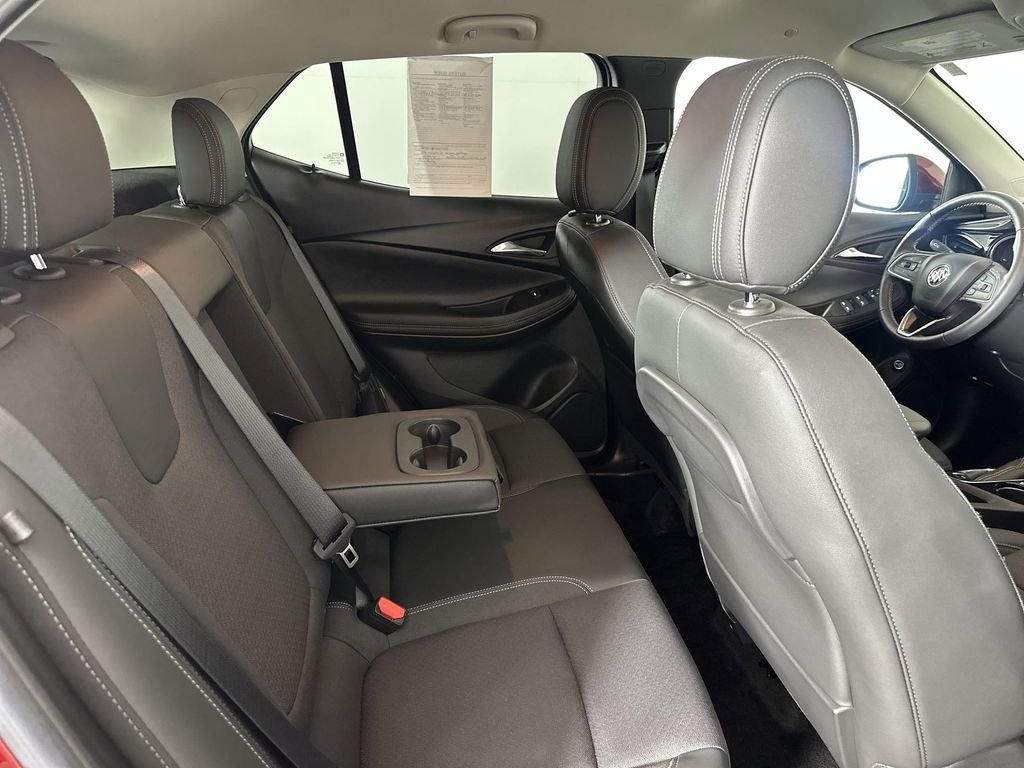 Used 2023 Buick Encore GX Select w/ Sport Touring Package FWD image 28
