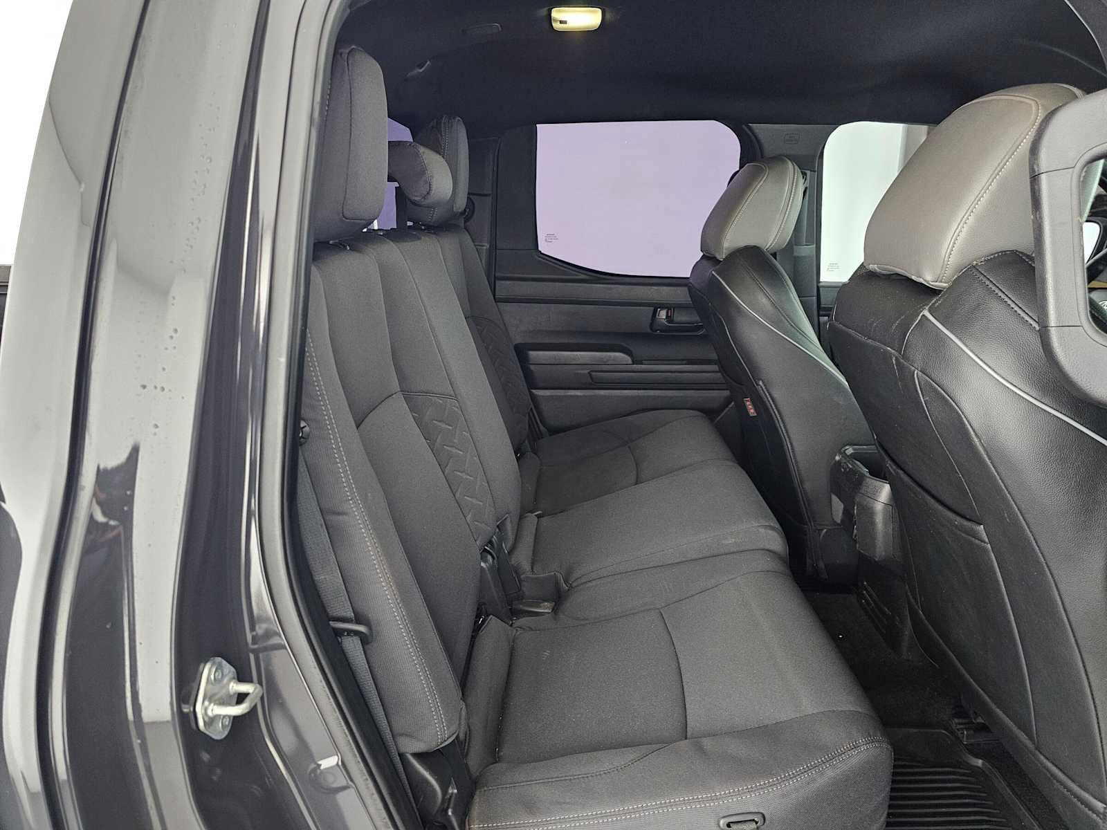 Used 2025 Toyota Tacoma SR5 AWD/4WD image 12