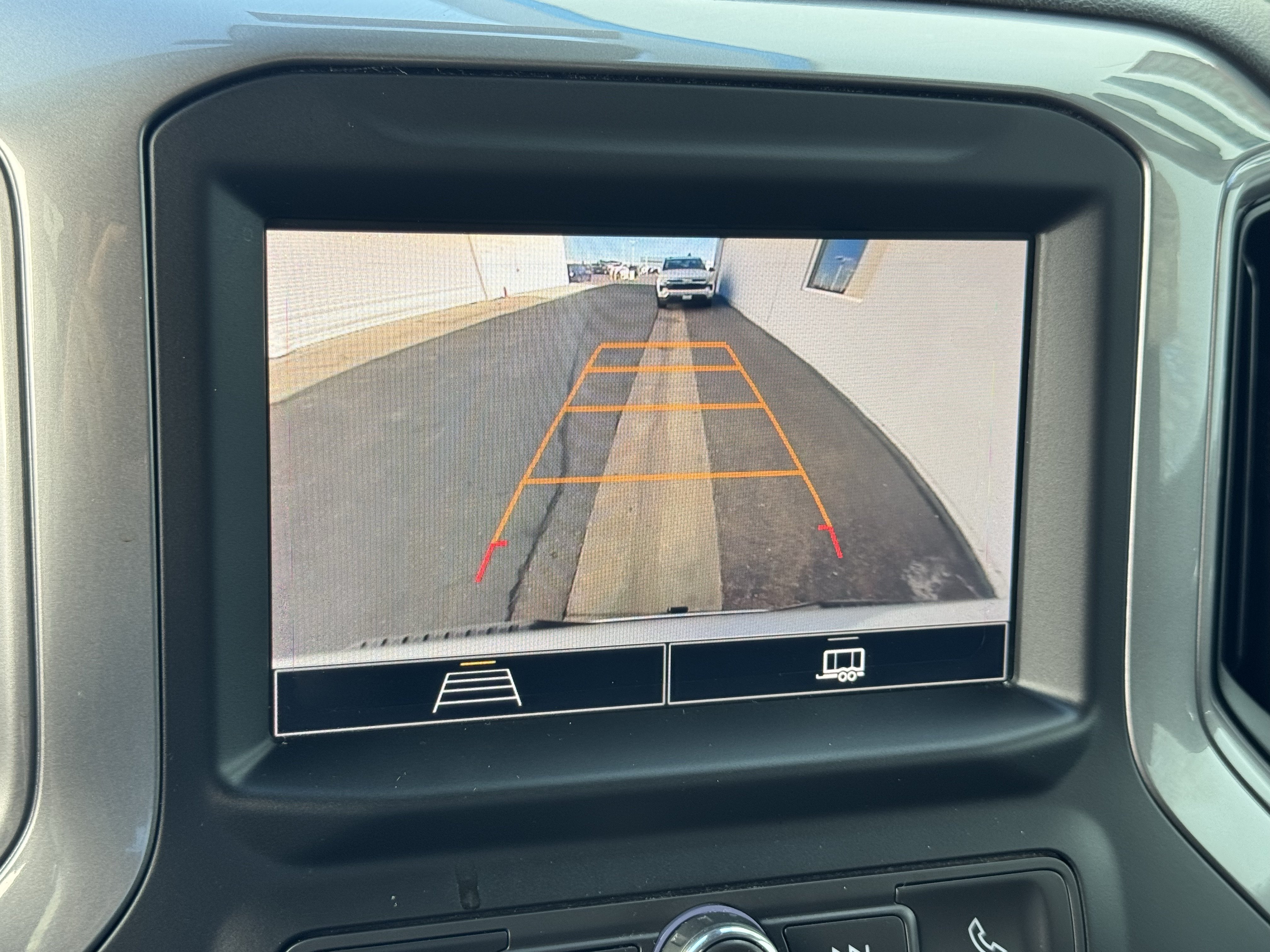 Certified 2022 Chevrolet Silverado 1500 Custom AWD/4WD image 27